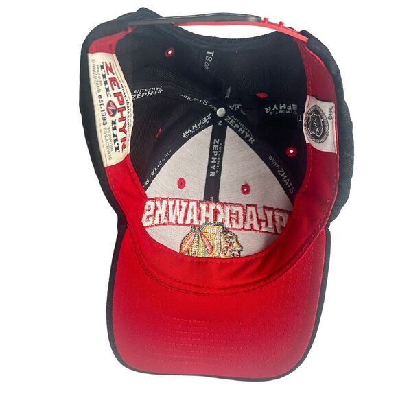 Chicago Blackhawks Hockey Zephyr Black Hat Cap Embroidered Logo Snap Back NHL‎ - Picture 7 of 8